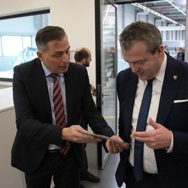Zväčšiť fotografiu - Do regiónu hornej nitry smerujú prvé financie na podporu transformačného procesu - IMG_5651
