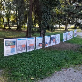 Zväčšiť fotografiu - Enviro aktivity z dielne župy pokračujú, modré autobusy dnes vozia cestujúcich za 10 centov - IMG-20220922-WA0006