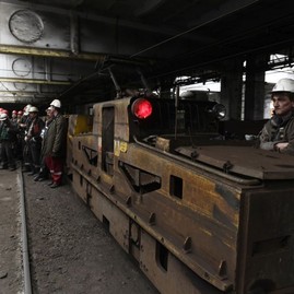 Zväčšiť fotografiu - Na zmiernenie dopadov zatvorenia hornonitrianskych baní schválila európska komisia štátnu pomoc - tasr