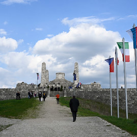 Zväčšiť fotografiu - Archívny záber TSK