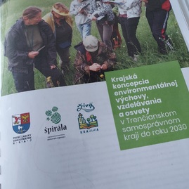 Zväčšiť fotografiu - O procese certifikácie v envirovýchove naživo s trenčianskou župou - 20220215_132153