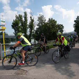Zväčšiť fotografiu - Po novej cyklotrase sa za prvý mesiac previezlo viac ako 40 tisíc cyklistov - 20200601_TSK_cyklotrasa_035w