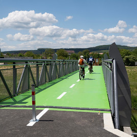 Zväčšiť fotografiu - Po novej cyklotrase sa za prvý mesiac previezlo viac ako 40 tisíc cyklistov - 20200601_TSK_cyklotrasa_204w