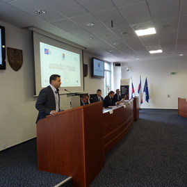 Po prvýkrát môžu malé a stredné podniky čerpať financie z európskeho programu - 2_resize