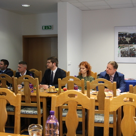 Pracovná skupina sa stretla k odpočtu príprav akčného plánu transformácie regiónu horná nitra - IMG_9592