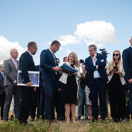 Zväčšiť fotografiu - Prezidentke predstavili svoju víziu zelenšieho regiónu - TSK_HN (20 of 80)