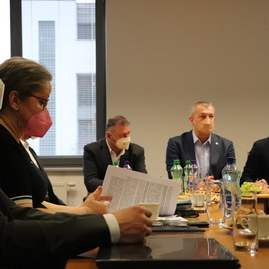 Zväčšiť fotografiu - Prioritou župy v rámci plánu spravodlivej transformácie sú investície do kvality života ľudí na hornej nitre - IMG_5058