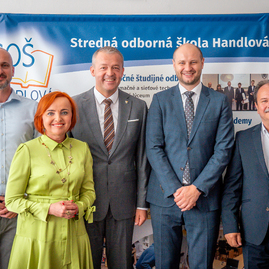 Zväčšiť fotografiu - Prvá výzva z programu slovensko podporí odborné školstvo na hornej nitre - DSC01950