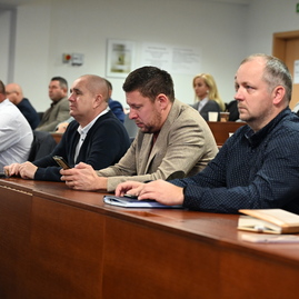 Zväčšiť fotografiu - Samosprávy v trenčianskom kraji najviac trápi nedostatok financií a zdravotníctvo - DSC_4371
