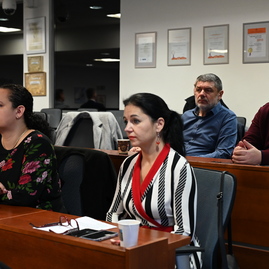 Zväčšiť fotografiu - Samosprávy v trenčianskom kraji najviac trápi nedostatok financií a zdravotníctvo - DSC_4375