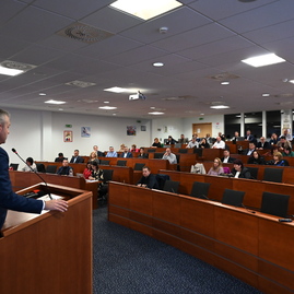 Zväčšiť fotografiu - Samosprávy v trenčianskom kraji najviac trápi nedostatok financií a zdravotníctvo - DSC_4404