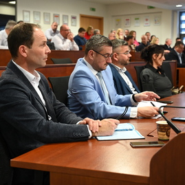 Zväčšiť fotografiu - Samosprávy v trenčianskom kraji najviac trápi nedostatok financií a zdravotníctvo - DSC_4430