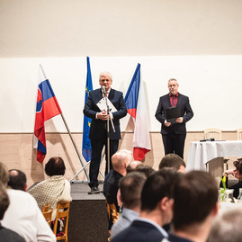 Zväčšiť fotografiu - Spája ich minulosť aj plány do budúcnosti - TSK_stretnutie_mini-26