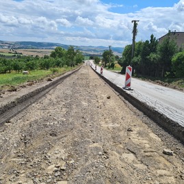 Zväčšiť fotografiu - Spoznávanie krás na oboch stranách hranice uľahčí vynovená cesta - TSK_Myjavsko_rekonštrukcia (2)
