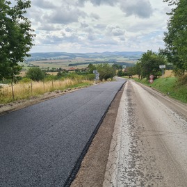 Zväčšiť fotografiu - Spoznávanie krás na oboch stranách hranice uľahčí vynovená cesta - TSK_Myjavsko_rekonštrukcia (4)
