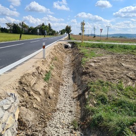 Zväčšiť fotografiu - Spoznávanie krás na oboch stranách hranice uľahčí vynovená cesta - TSK_Myjavsko_rekonštrukcia (6)