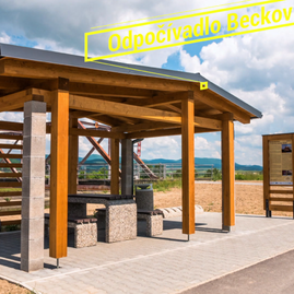 Zväčšiť fotografiu - Takto sme spoločne otvorili cyklotrasu. nájdete sa vo videu? - odpocivadlo beckov