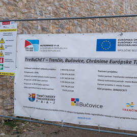 Zväčšiť fotografiu - Trenčiansky hrad odkryje vďaka projektu trebuchet viacero nových zákutí - 20200224_TN_hrad_038w_zmensena