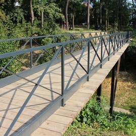 Zväčšiť fotografiu - Trenčiansky hrad ponúka nové výhľady i novosprístupnené zákutia - ceska strana1