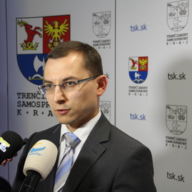 Trenčiansky samosprávny kraj začína spoluprácu s mladými podnikateľmi - MEMORANDUM_ZMPS_TSK (4)