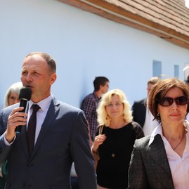 Zväčšiť fotografiu - V pohraničných obciach ľudí hranice nikdy nerozdelili
