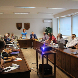 V prievidzi rokovali o zabezpečení tepelného hospodárstva pre mestá prievidza, nováky a obec zemianske kostoľany po roku 2023 - IMG_1155