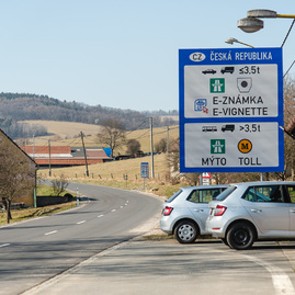 Zväčšiť fotografiu - Vďaka cezhraničnému projektu bolo vynovených viac ako 7,6 km cesty na oboch stranách hranice - TSK_Zlepšenie dostupnosti Bošáckej doliny_strih pásky_mini (10 of 54)