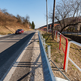 Zväčšiť fotografiu - Vďaka cezhraničnému projektu bolo vynovených viac ako 7,6 km cesty na oboch stranách hranice - TSK_Zlepšenie dostupnosti Bošáckej doliny_strih pásky_mini (45 of 54)