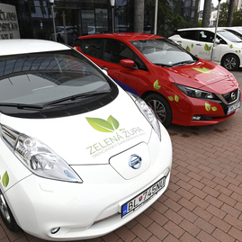 Zväčšiť fotografiu - Vďaka používaniu elektromobilov župa ušetrila už viac ako 27 ton emisií co2 - 1