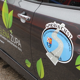 Zväčšiť fotografiu - Vďaka používaniu elektromobilov župa ušetrila už viac ako 27 ton emisií co2 - IMG_3711