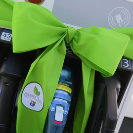 Zväčšiť fotografiu - Vďaka používaniu elektromobilov župa ušetrila už viac ako 27 ton emisií co2 - RYCHLONABIJACKA_PD__1_