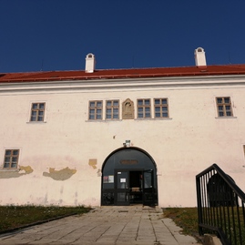 Zväčšiť fotografiu - Virtuálnou konferenciou o revitalizácii draškovičovho kaštieľa v čachticiach poklepali základný kameň - Draškovičov kaštieľ_revitalizácia (21)