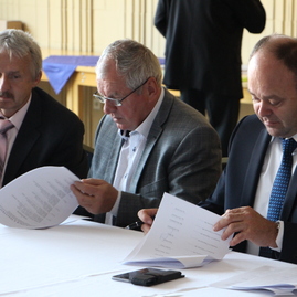 Výstavbu 50 km cyklotrasy na hornej nitre podporili podpisom memoranda - IMG_4280