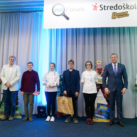 Na otázku kam ísť študovať? odpovedal zvedavým žiakom už po dvadsiatykrát stredoškolák – hrdina remesla - 20181005_TN_STREDOSKOLAK_2DEN_045w
