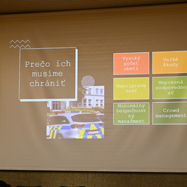 Zväčšiť fotografiu - Bezpečnosť na školách v kraji sa zlepšuje vďaka spolupráci polície a riaditeľov škôl