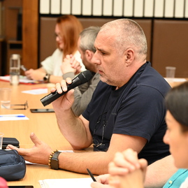 Zväčšiť fotografiu - Bezpečnosť na školách v kraji sa zlepšuje vďaka spolupráci polície a riaditeľov škôl