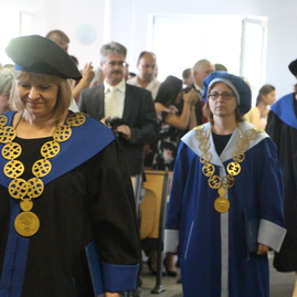 Celkom 62 absolventiek bakalárskeho odboru ošetrovateľstvo si dnes prevzalo diplom - IMG_9176