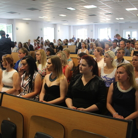 Celkom 62 absolventiek bakalárskeho odboru ošetrovateľstvo si dnes prevzalo diplom - IMG_9191