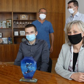 Zväčšiť fotografiu - Celoštátne kolo súťaže syga ovládol študent novomestskej priemyslovky - SYGA_Macejka1 – kópia