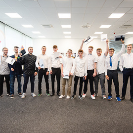 Zväčšiť fotografiu - Certifikáty si prevzali ďalší úspešní absolventi duálneho vzdelávania - TSK_Brose dualisti_mini (27 of 36)