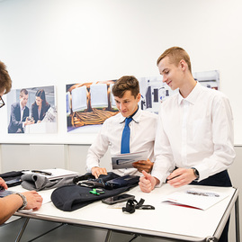 Zväčšiť fotografiu - Certifikáty si prevzali ďalší úspešní absolventi duálneho vzdelávania - TSK_Brose dualisti_mini (28 of 36)