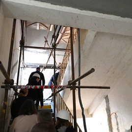 Zväčšiť fotografiu - Čulý stavebný ruch premieňa školu na modernú, zelenú a digitálnu