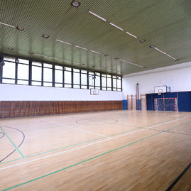 Ďalšie tri župné stredné školy sa pýšia novými multifunkčnými ihriskami v hodnote viac ako 451 tisíc eur - 20191014_TSK_skoly_029w