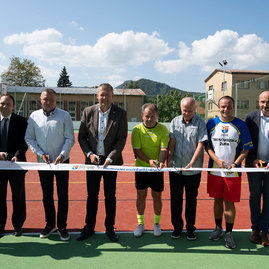 Zväčšiť fotografiu - Do nového školského roka s novým multifunkčným ihriskom - 20210908_TSK__140w