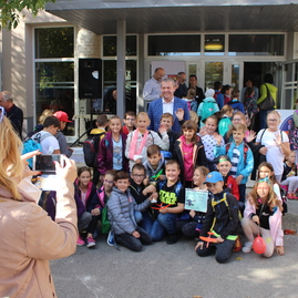 Drony lietajúce nad soš pod sokolicami v trenčíne uchvátili približne 400 detí zo základných škôl - IMG_1507