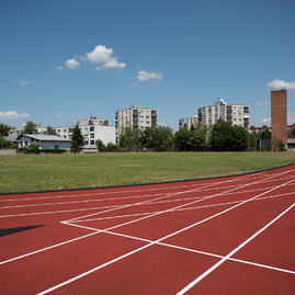Zväčšiť fotografiu - Dubnické gymnázium s novým športoviskom - 20220627_TSK_237w
