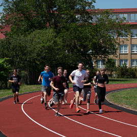 Zväčšiť fotografiu - Dubnické gymnázium s novým športoviskom - 20220627_TSK_239w