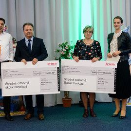 Dvadsiaty ročník výstavy stredných škôl stredoškolák – hrdina remesla otvoril  národný ambasádor pre odborné vzdelávanie jaroslav baška - 20181004_TN_STREDOSKOLAK_1DEN_072w