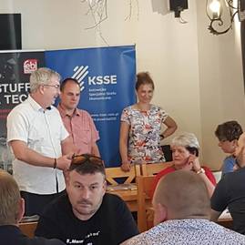 Zväčšiť fotografiu - Istebná, Poľsko – predstavovanie účastníkov, Zdroj: Stredná priemyselná škola Myjava