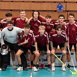 Zväčšiť fotografiu - Finalisti florbalového turnaja známi - Obrázok1